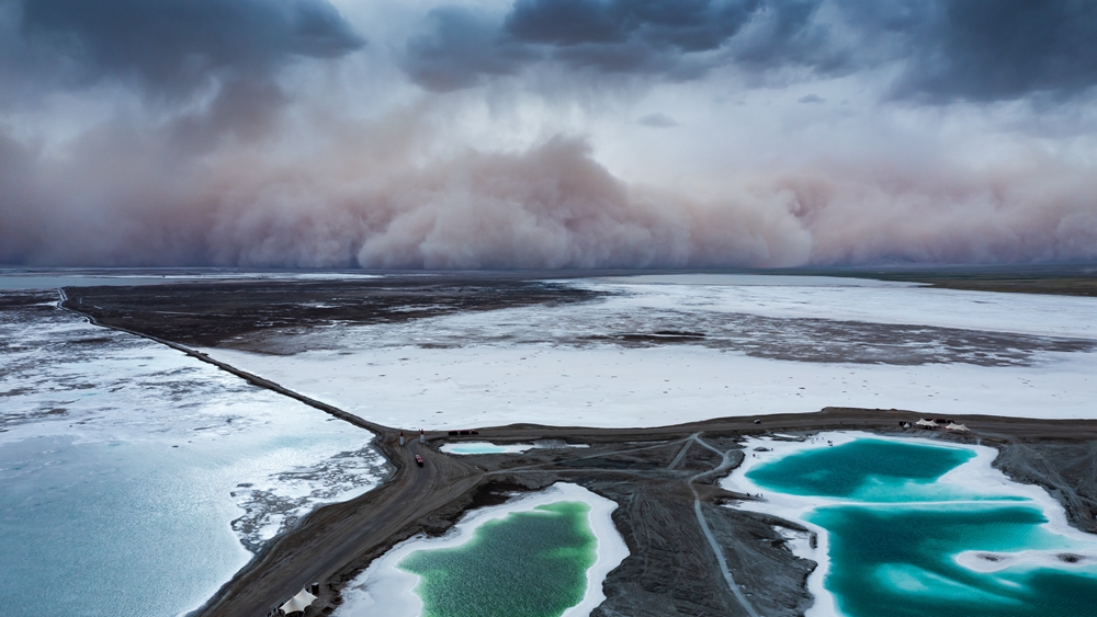 震撼！沙塵暴襲來 大片&ldquo;上映&rdquo;